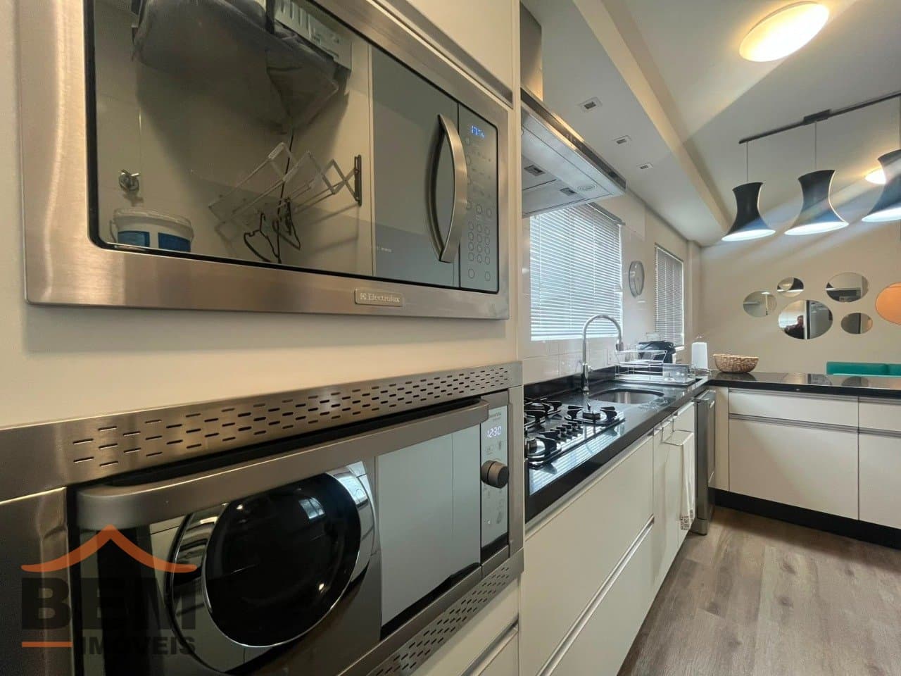 Apartamento para Locação com 3 quartos e 90m² no bairro Praia Brava de Itajaí, em Itajaí