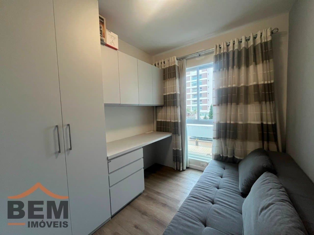 Apartamento para Locação com 3 quartos e 90m² no bairro Praia Brava de Itajaí, em Itajaí