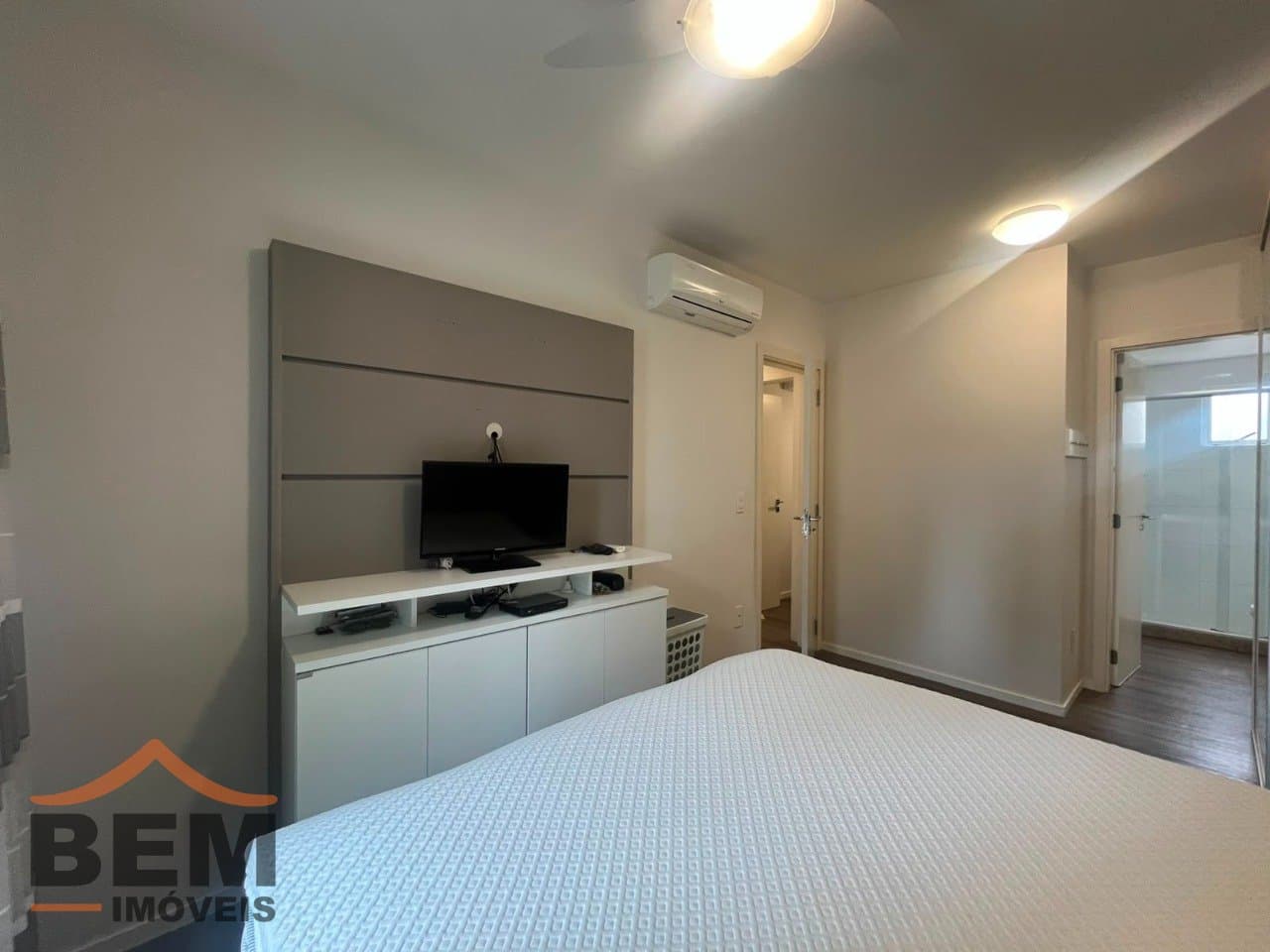 Apartamento para Locação com 3 quartos e 90m² no bairro Praia Brava de Itajaí, em Itajaí