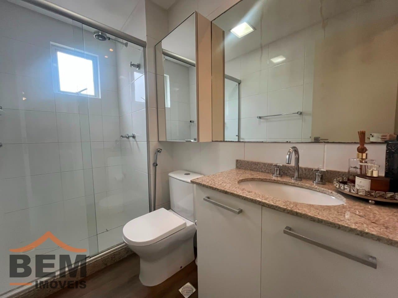 Apartamento para Locação com 3 quartos e 90m² no bairro Praia Brava de Itajaí, em Itajaí