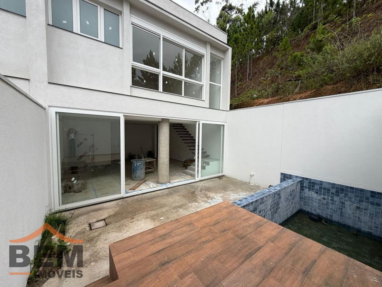 Casa para Venda com 3 quartos e 200m² no bairro Fazenda, em Itajaí