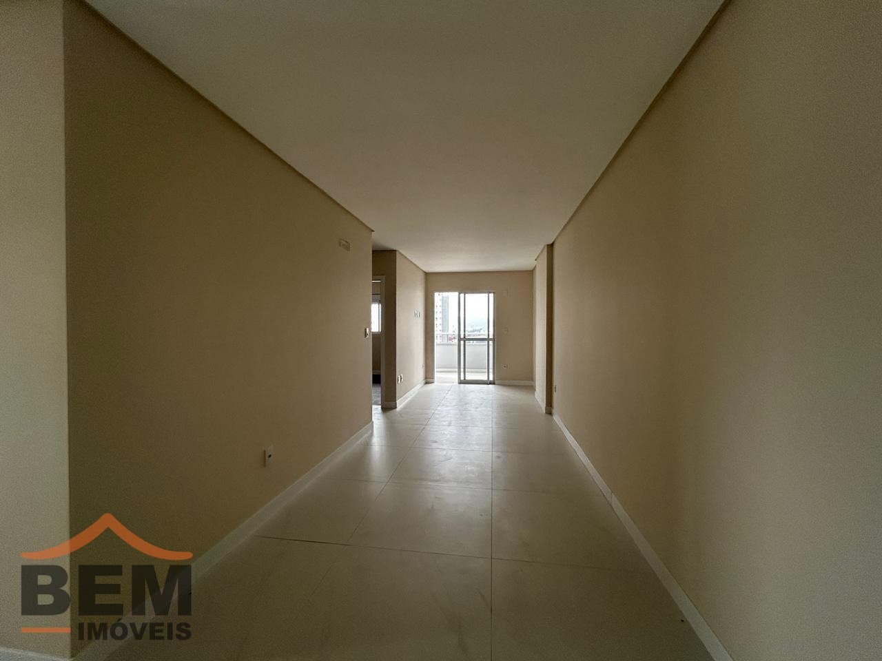 Apartamento para Venda com 2 quartos e 80m² no bairro Centro, em Itajaí
