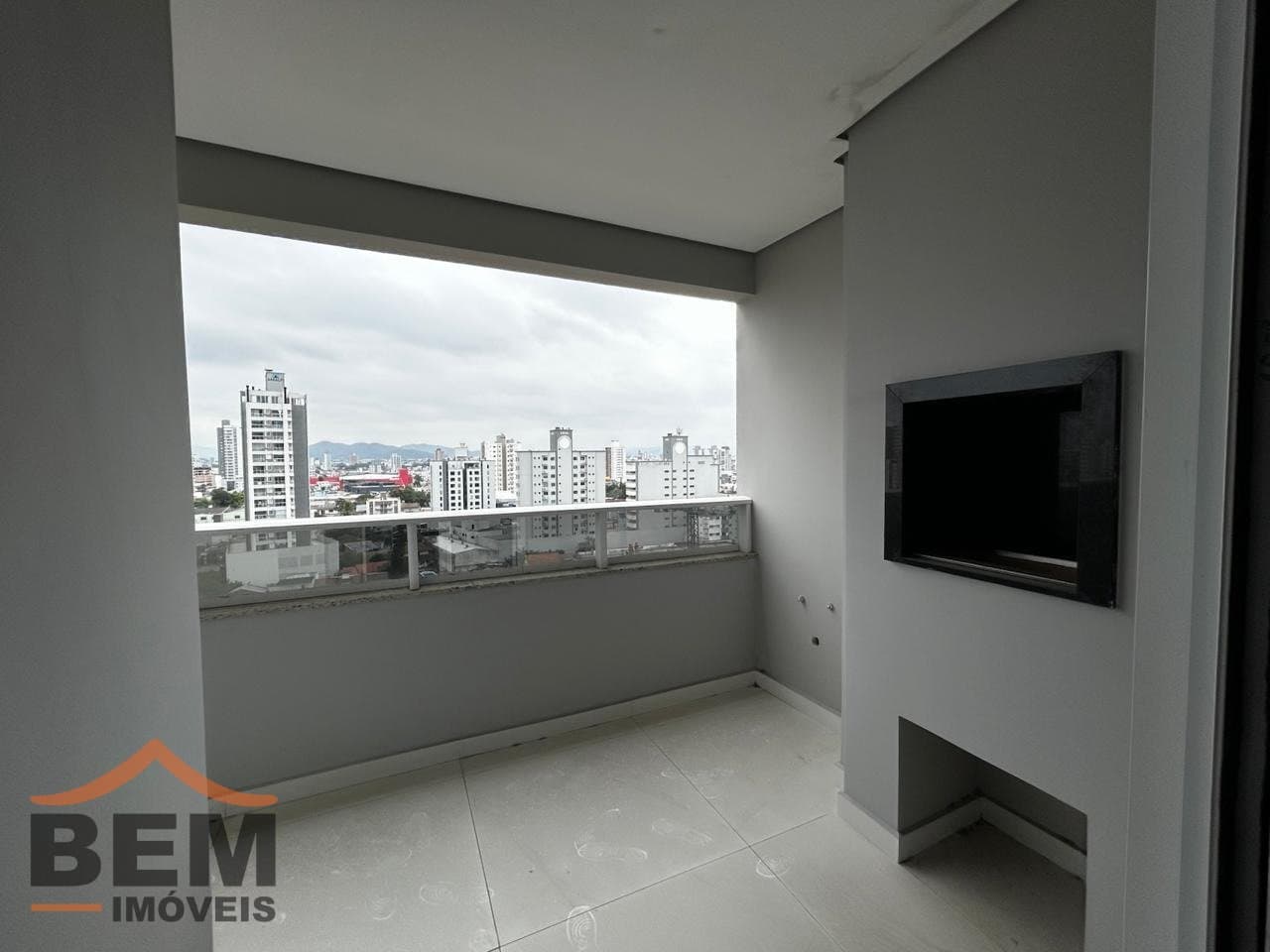 Apartamento para Venda com 2 quartos e 80m² no bairro Centro, em Itajaí