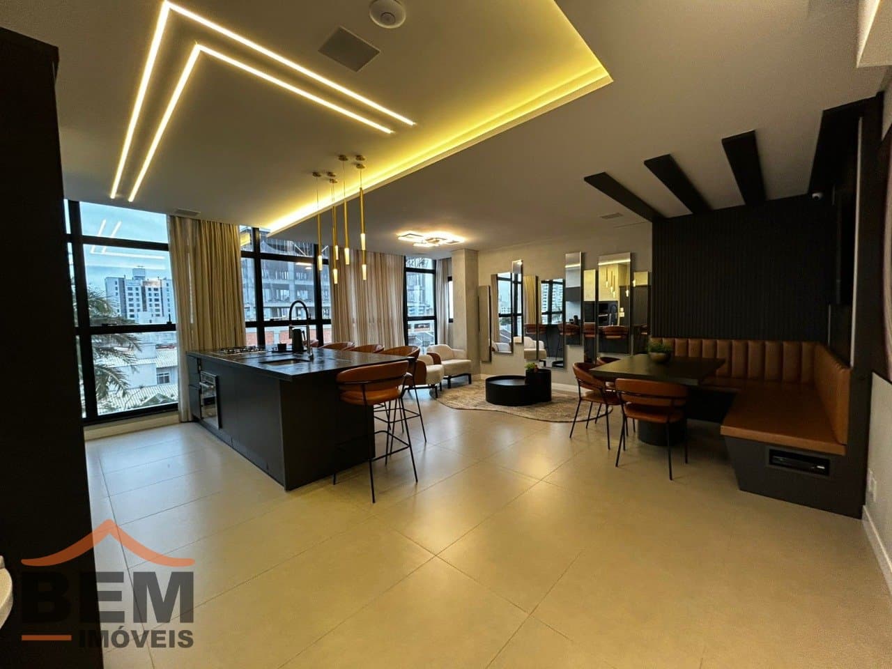 Apartamento para Venda com 2 quartos e 80m² no bairro Centro, em Itajaí