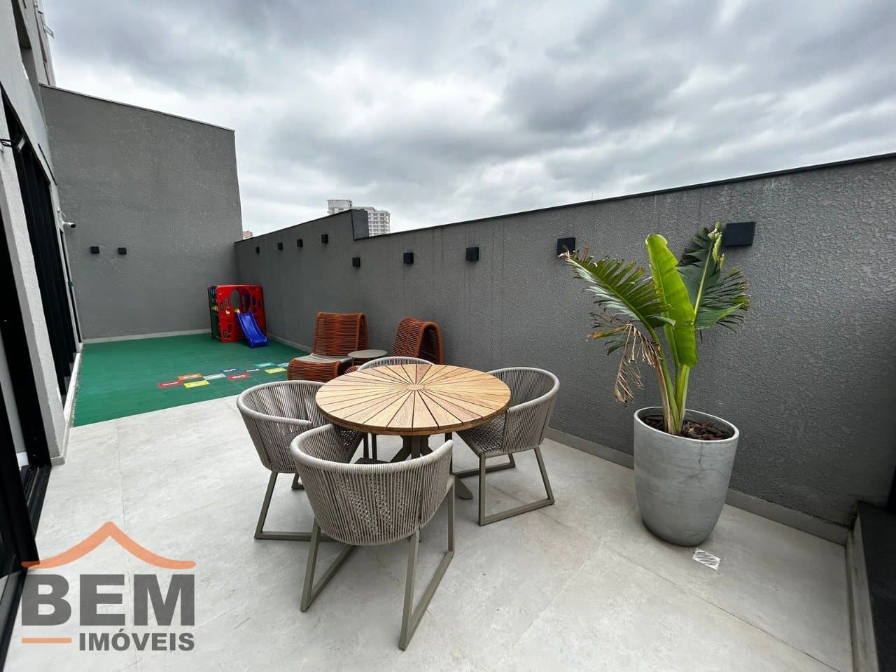 Apartamento para Venda com 2 quartos e 80m² no bairro Centro, em Itajaí