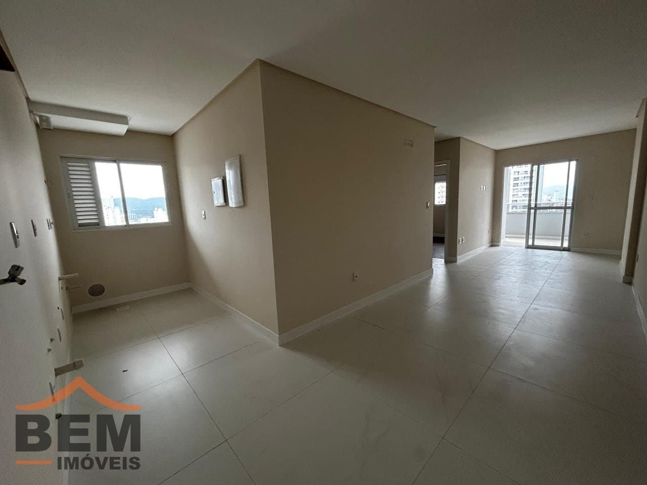Apartamento para Venda com 2 quartos e 80m² no bairro Centro, em Itajaí