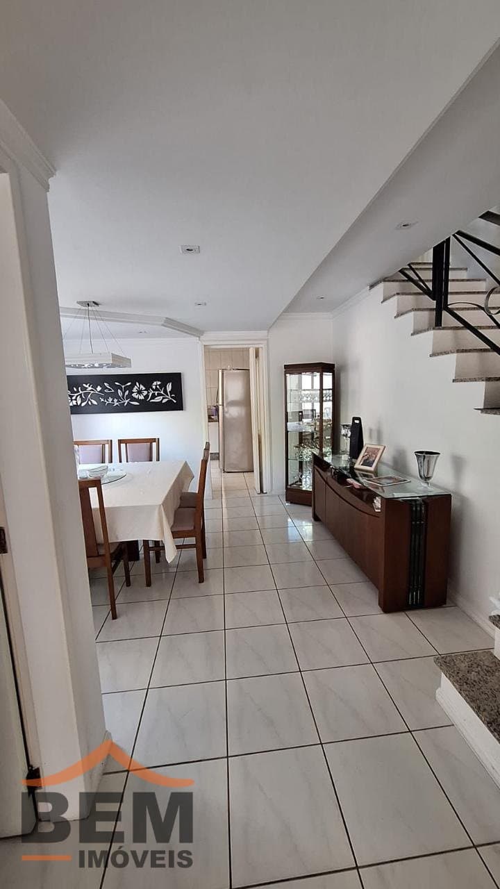 Casa para Venda com 3 quartos e 159m² no bairro Vila Operária, em Itajaí