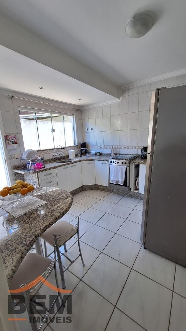 Casa para Venda com 3 quartos e 159m² no bairro Vila Operária, em Itajaí