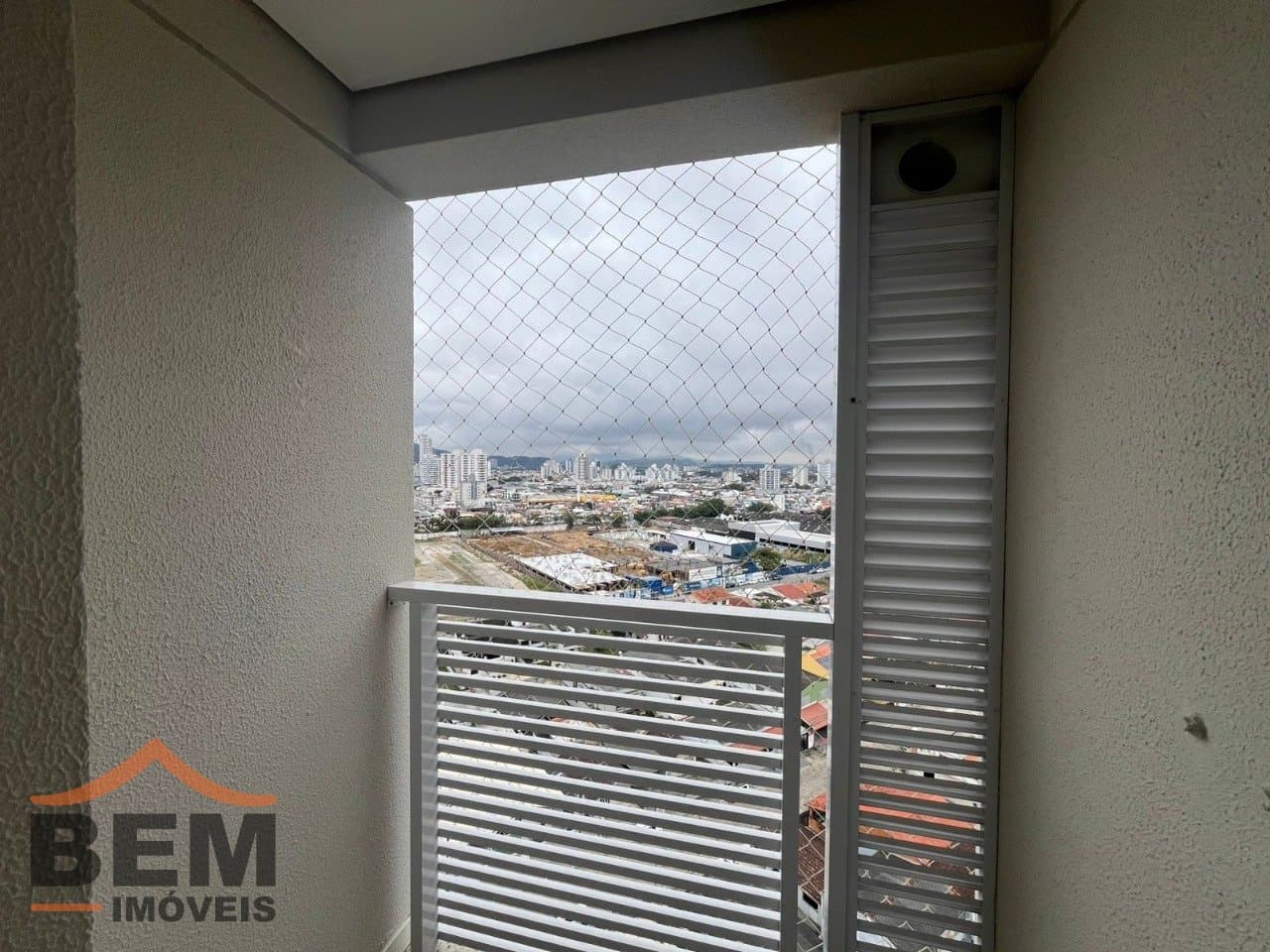 Apartamento para Locação com 2 quartos e 86m² no bairro São João, em Itajaí