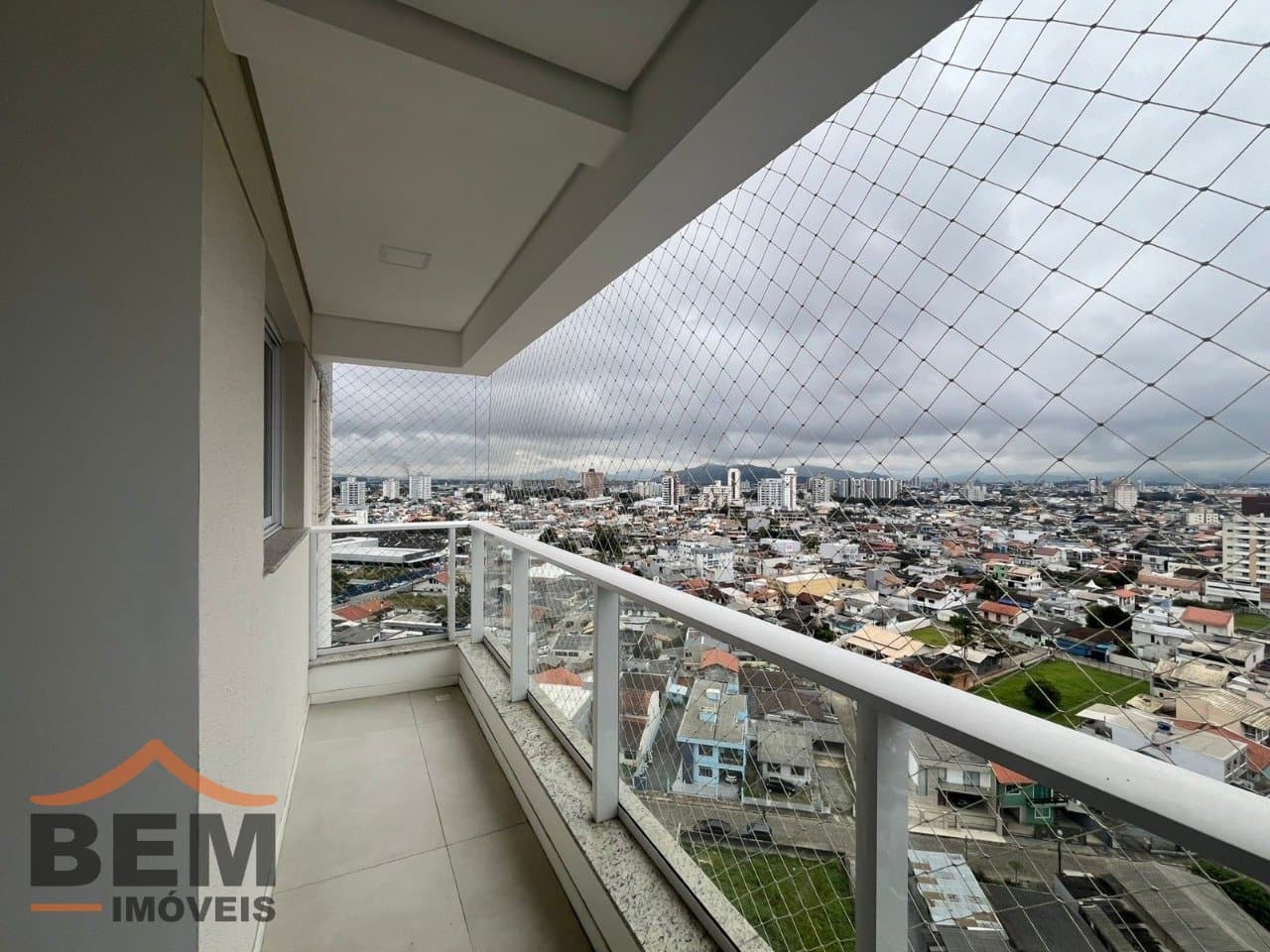 Apartamento para Locação com 2 quartos e 86m² no bairro São João, em Itajaí