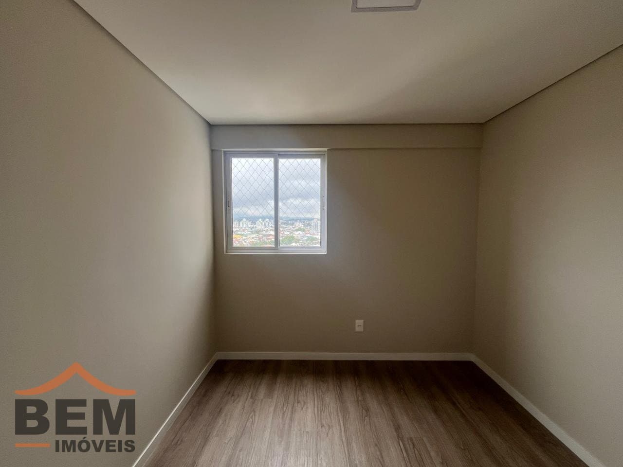 Apartamento para Locação com 2 quartos e 86m² no bairro São João, em Itajaí