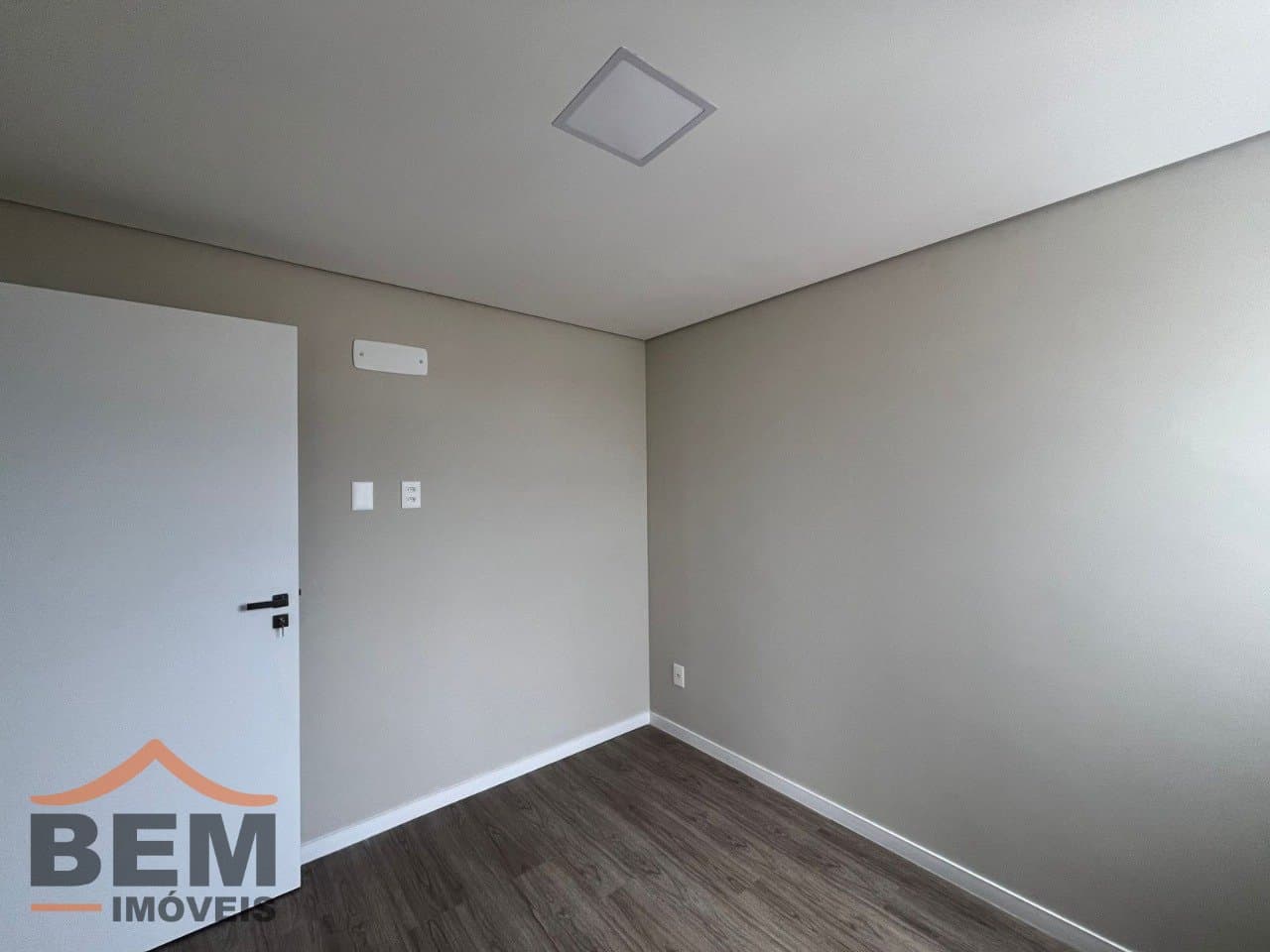 Apartamento para Locação com 2 quartos e 86m² no bairro São João, em Itajaí