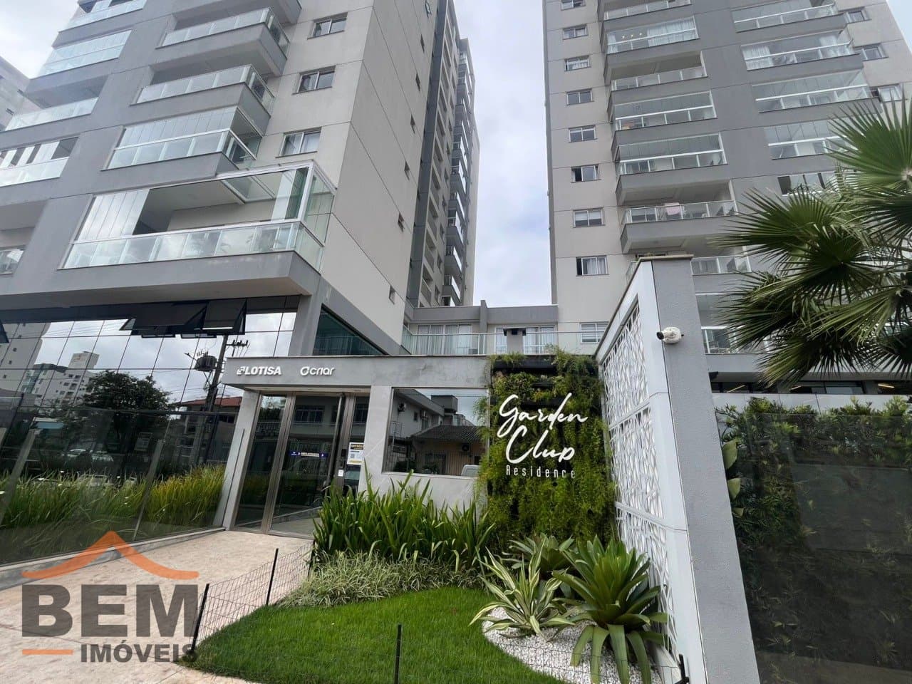 Apartamento para Locação com 2 quartos e 86m² no bairro São João, em Itajaí