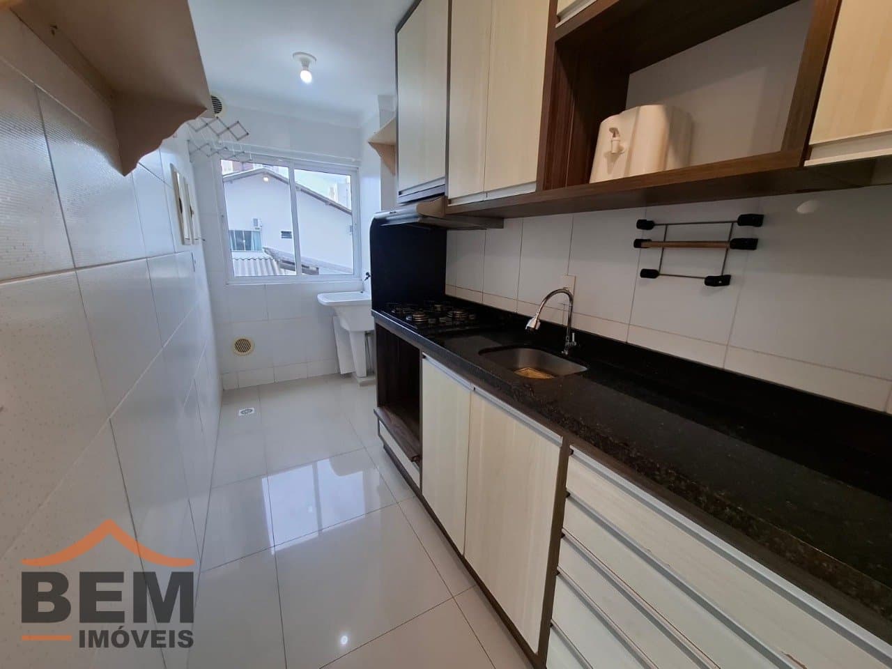 Apartamento para Locação com 2 quartos e 48m² no bairro Cordeiros, em Itajaí