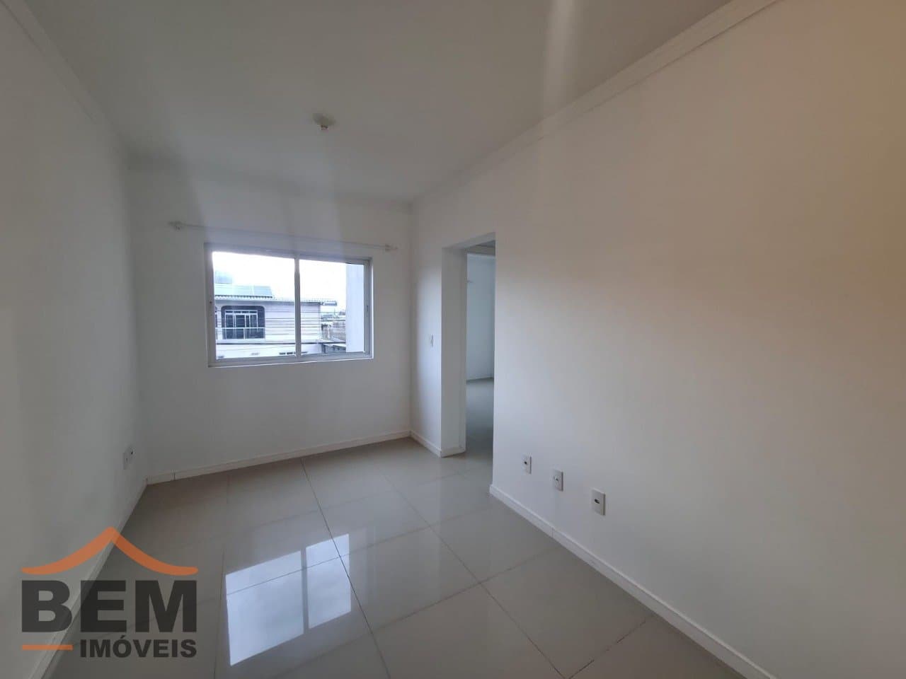 Apartamento para Locação com 2 quartos e 48m² no bairro Cordeiros, em Itajaí
