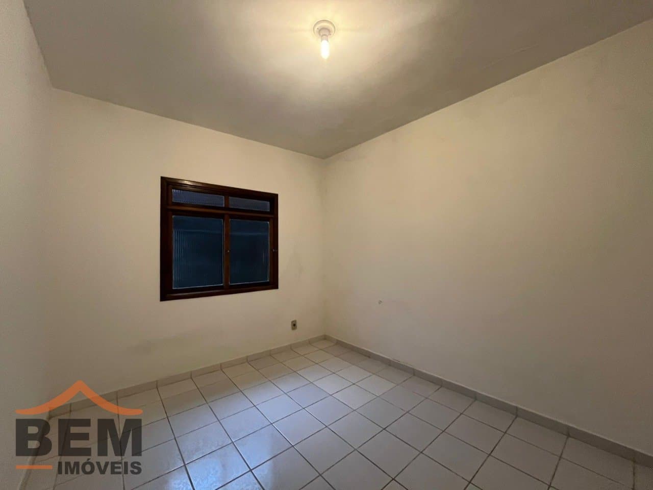 Casa para Locação com 3 quartos e 98m² no bairro Centro, em Itajaí