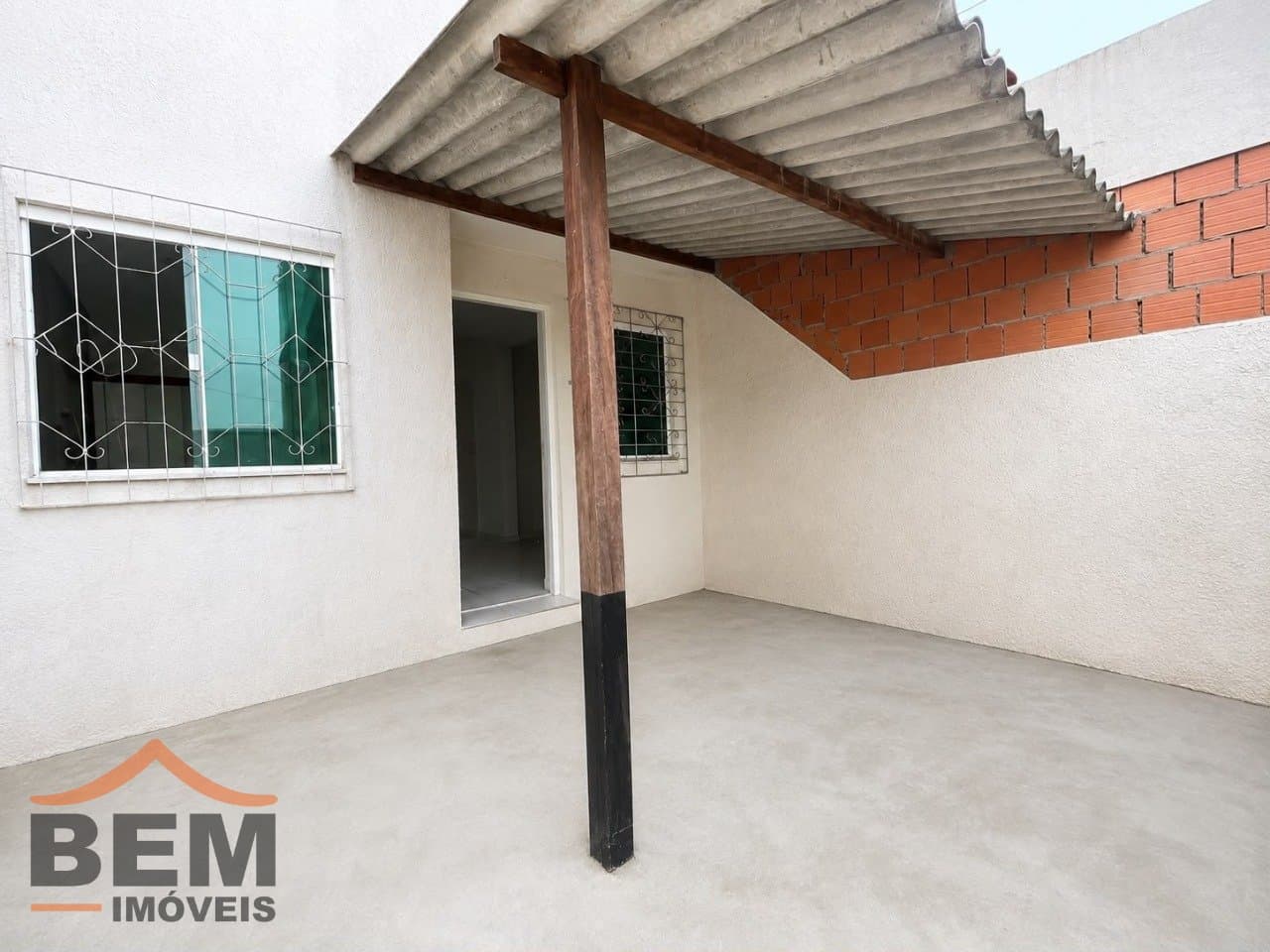 Apartamento para Locação com 2 quartos e 48m² no bairro Santa Regina, em Itajaí