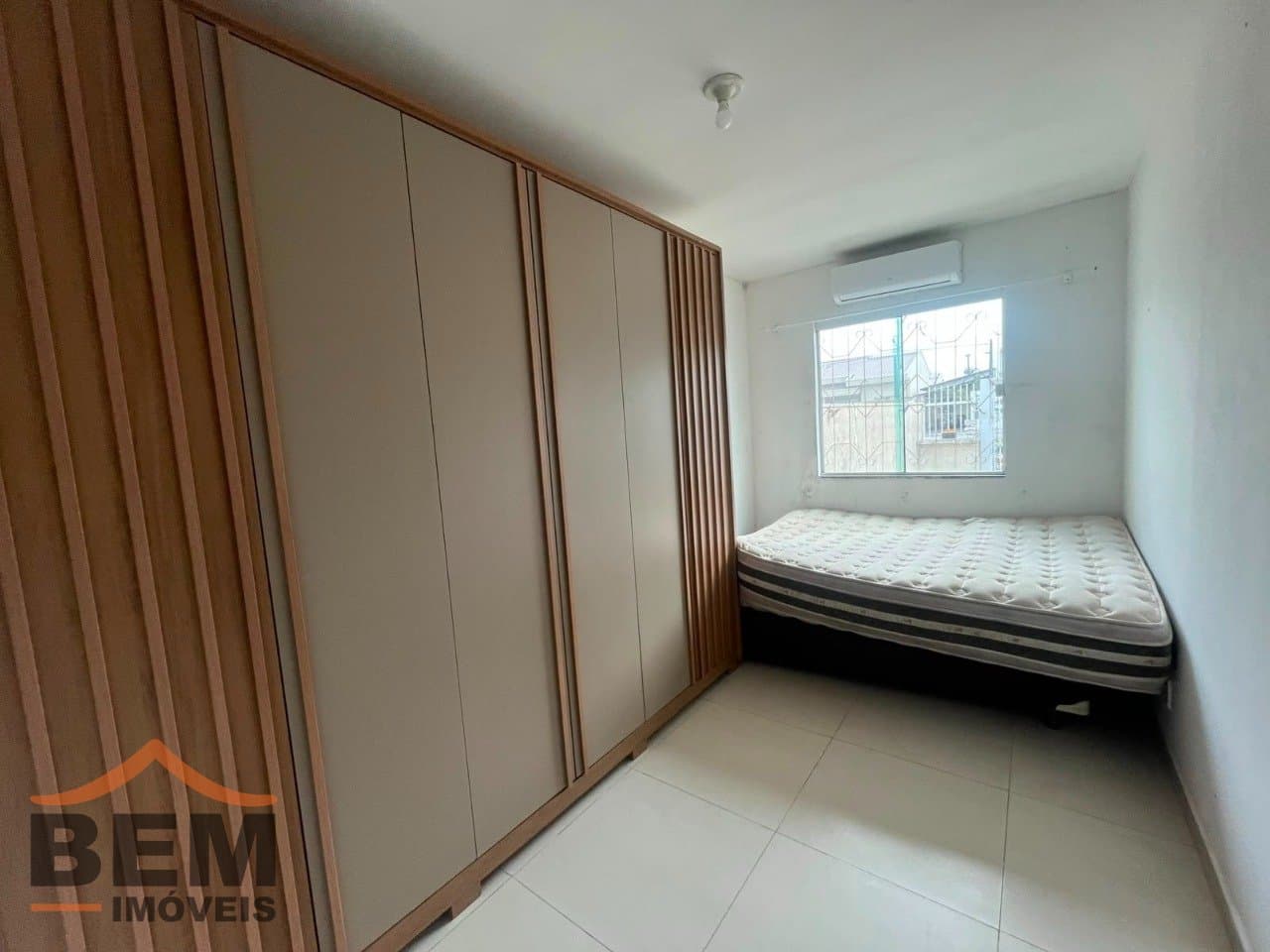 Apartamento para Locação com 2 quartos e 48m² no bairro Santa Regina, em Itajaí