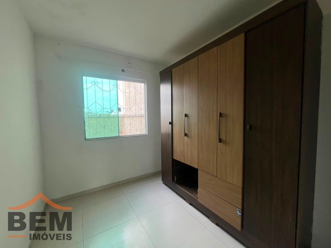 Apartamento para Locação com 2 quartos e 48m² no bairro Santa Regina, em Itajaí