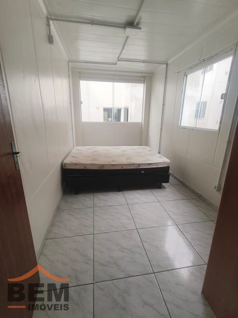 Kitnet para Locação com 1 quarto e 20m² no bairro São Vicente, em Itajaí