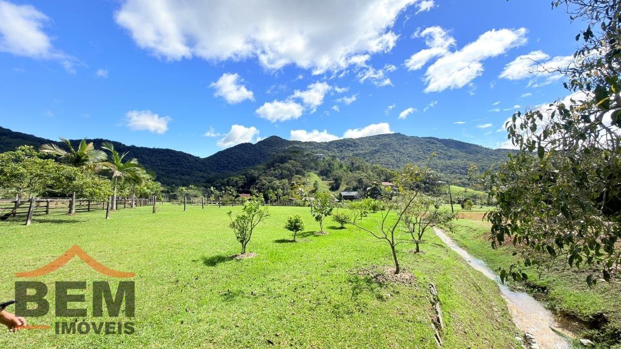 Terreno para Venda no bairro Rio do Meio, em Itajaí