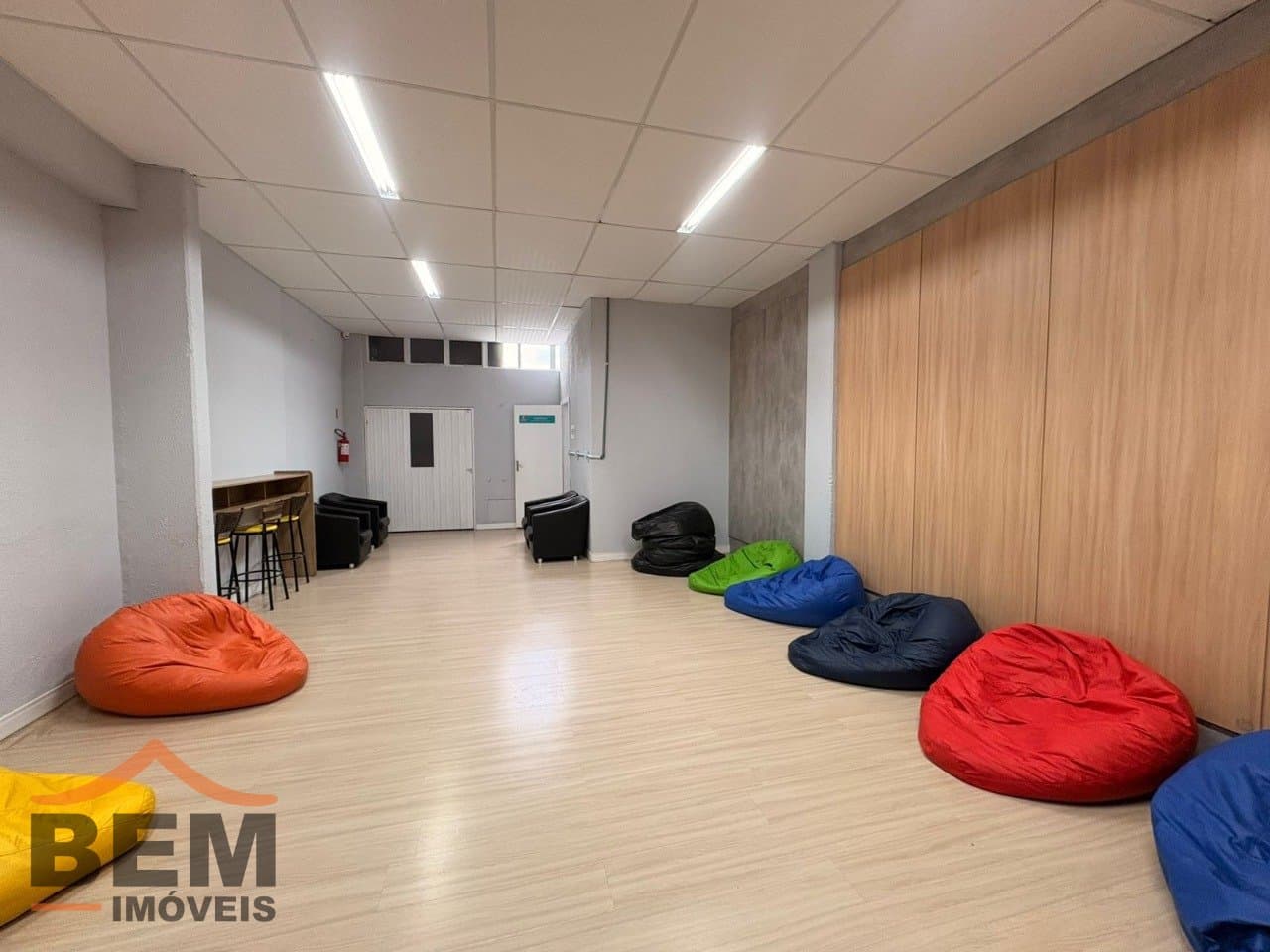 Sala Comercial para Locação com 30m² no bairro Praia Brava, em Itajaí