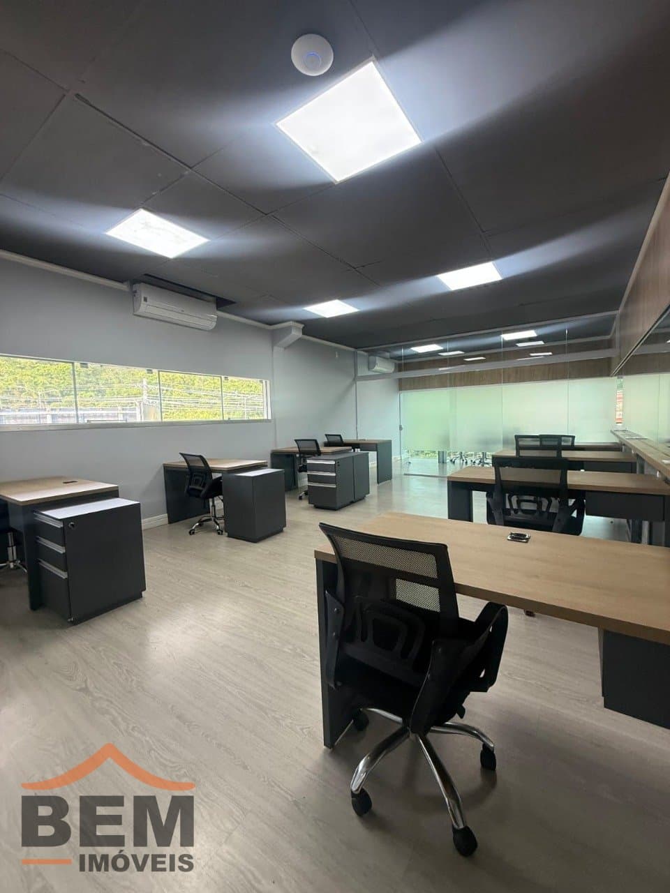 Sala Comercial para Locação com 60m² no bairro Praia Brava, em Itajaí