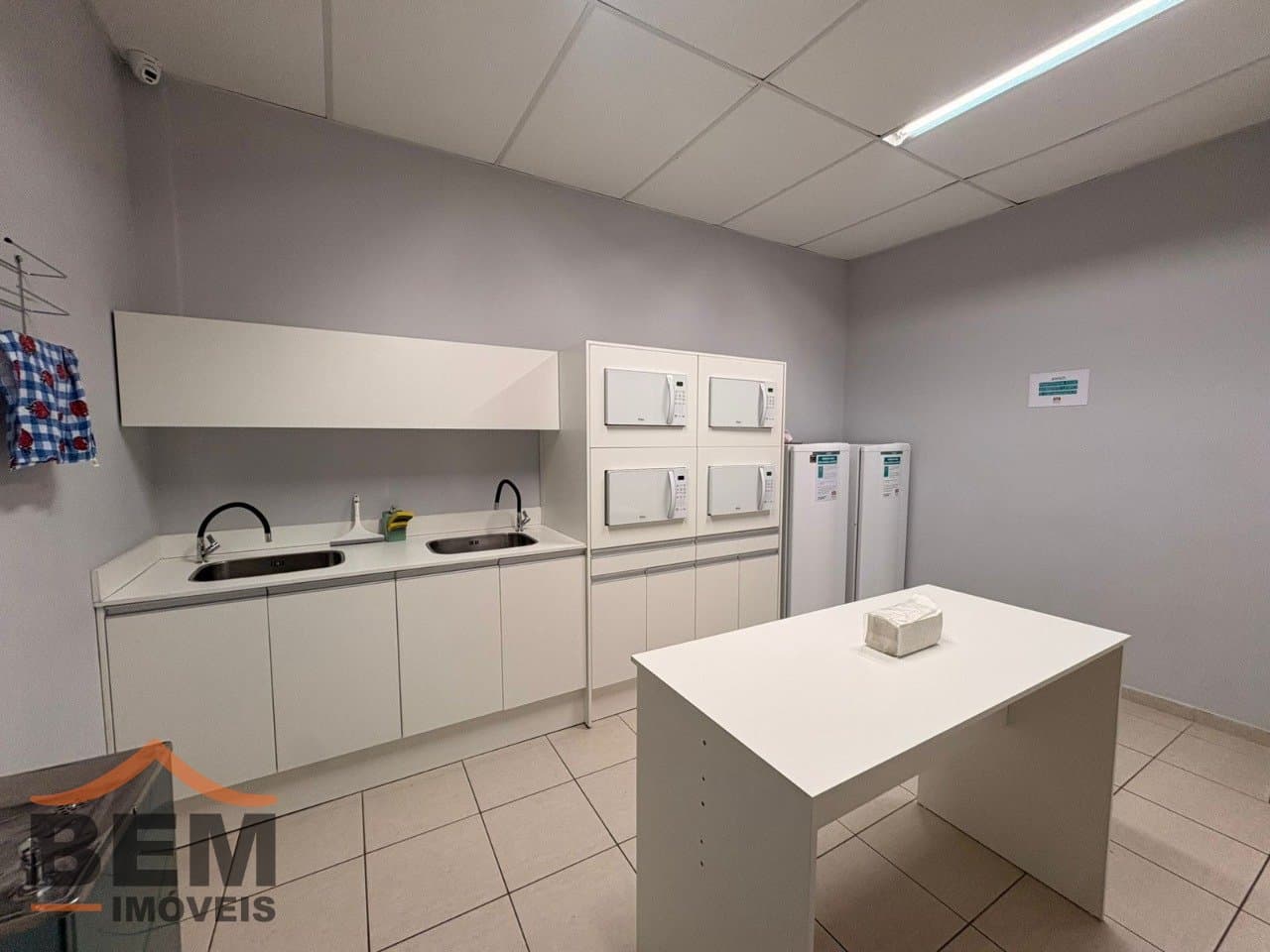 Sala Comercial para Locação com 30m² no bairro Praia Brava, em Itajaí