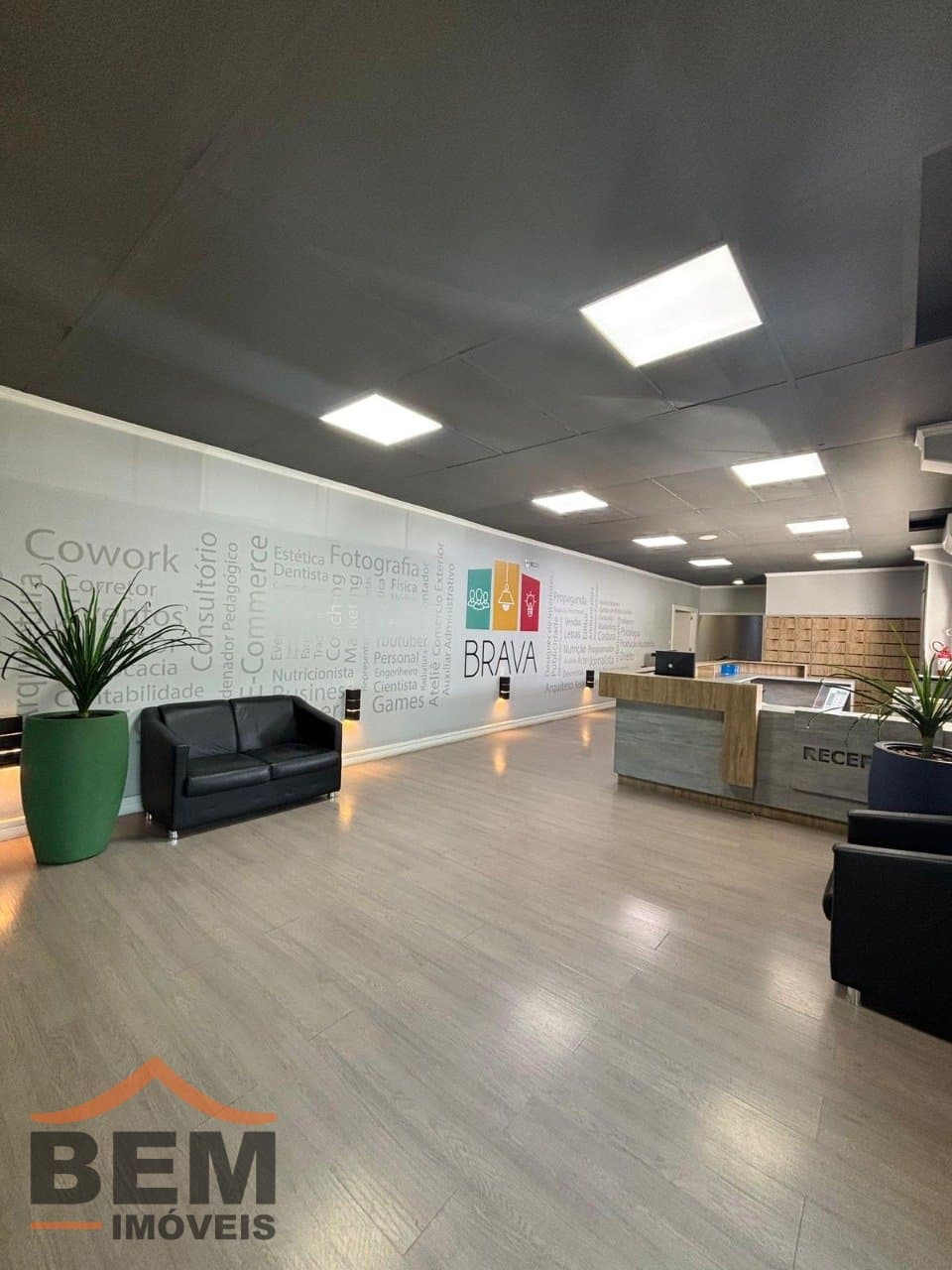 Sala Comercial para Locação com 30m² no bairro Praia Brava, em Itajaí