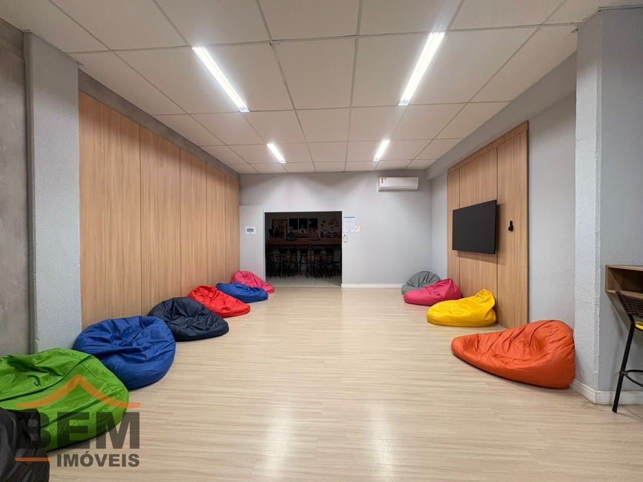 Sala Comercial para Locação com 30m² no bairro Praia Brava, em Itajaí