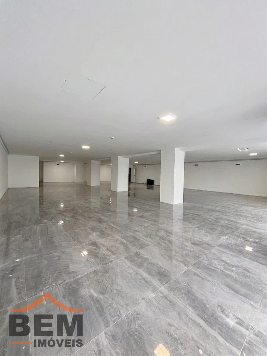 Sala Comercial para Locação com 350m² no bairro Praia Brava, em Itajaí