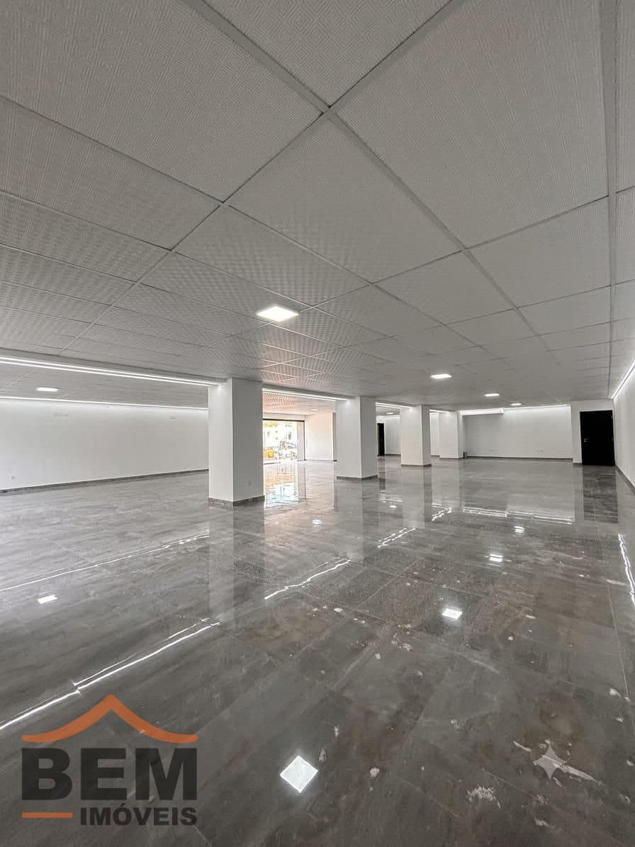 Sala Comercial para Locação com 350m² no bairro Praia Brava, em Itajaí