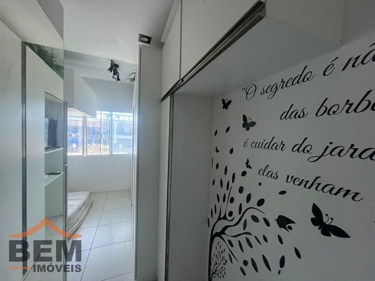 Kitnet para Locação com 1 quarto e 15m² no bairro Centro, em Balneário Camboriú