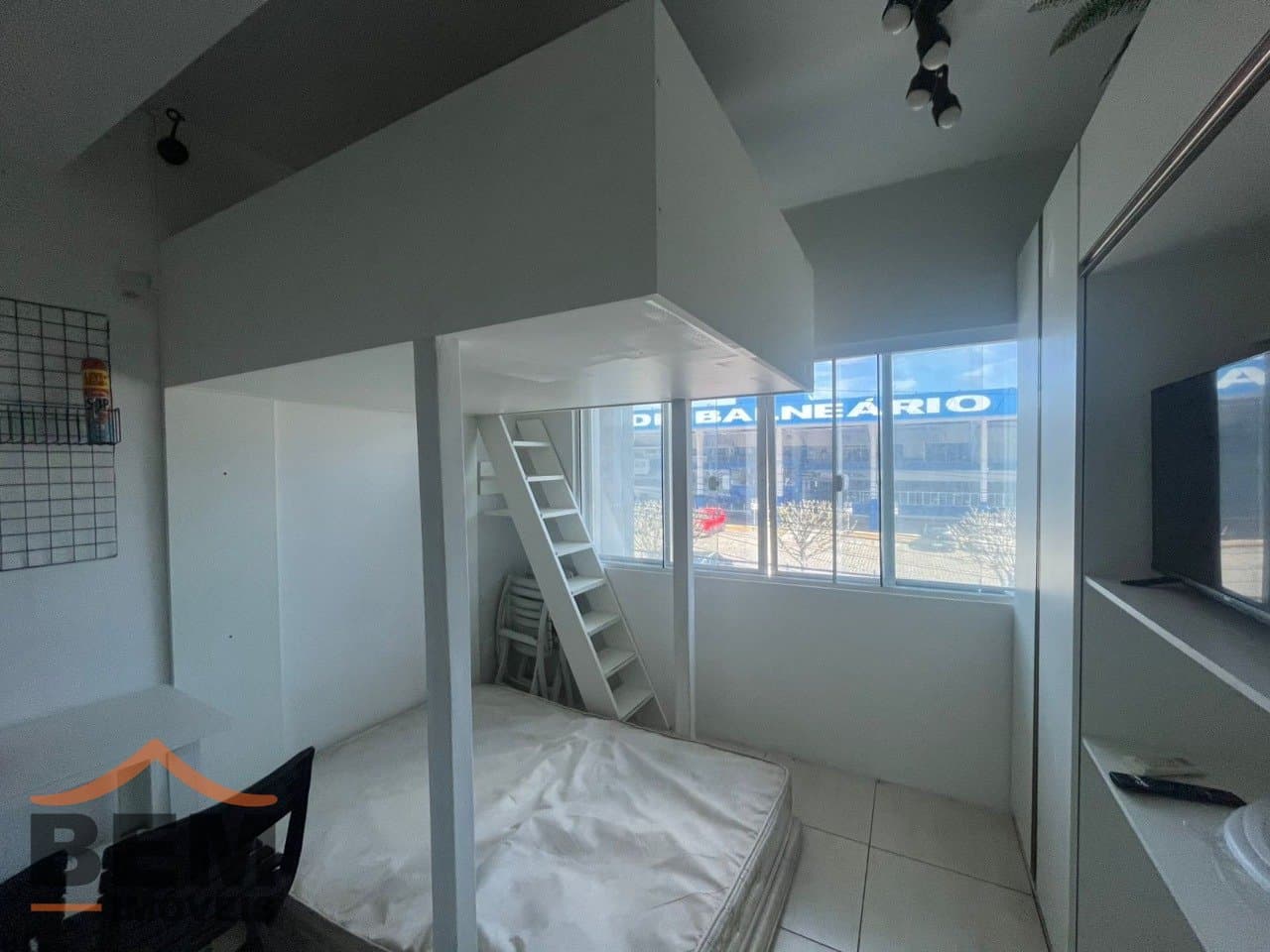 Kitnet para Locação com 1 quarto e 15m² no bairro Centro, em Balneário Camboriú