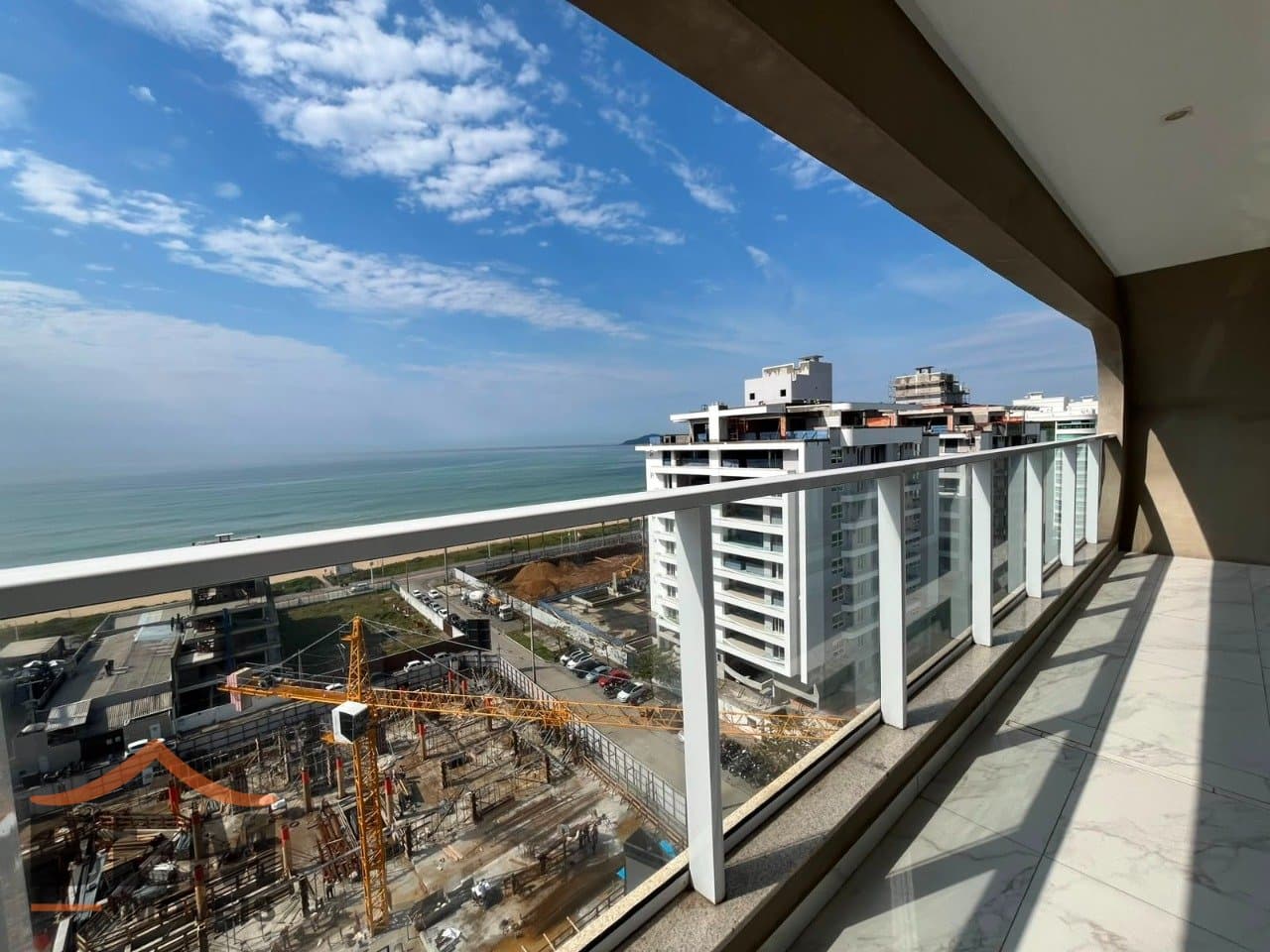 Apartamento para Locação com 3 quartos e 197m² no bairro Balneário Santa Clara, em Itajaí