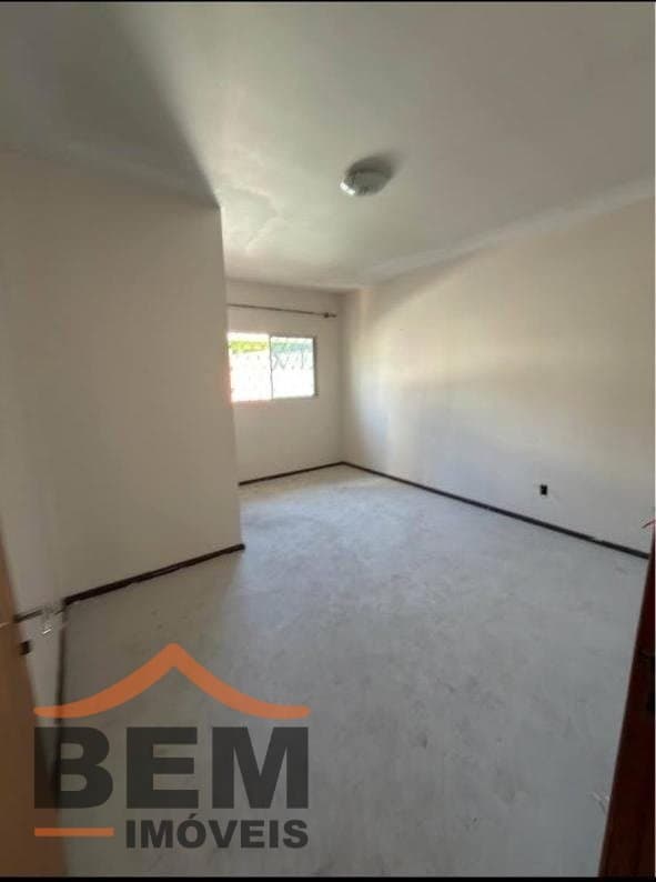 Casa para Locação com 5 quartos e 230m² no bairro Centro, em Balneário Camboriú