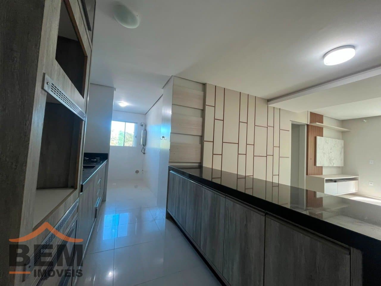 Apartamento para Locação com 3 quartos e 110m² no bairro Cabeçudas, em Itajaí