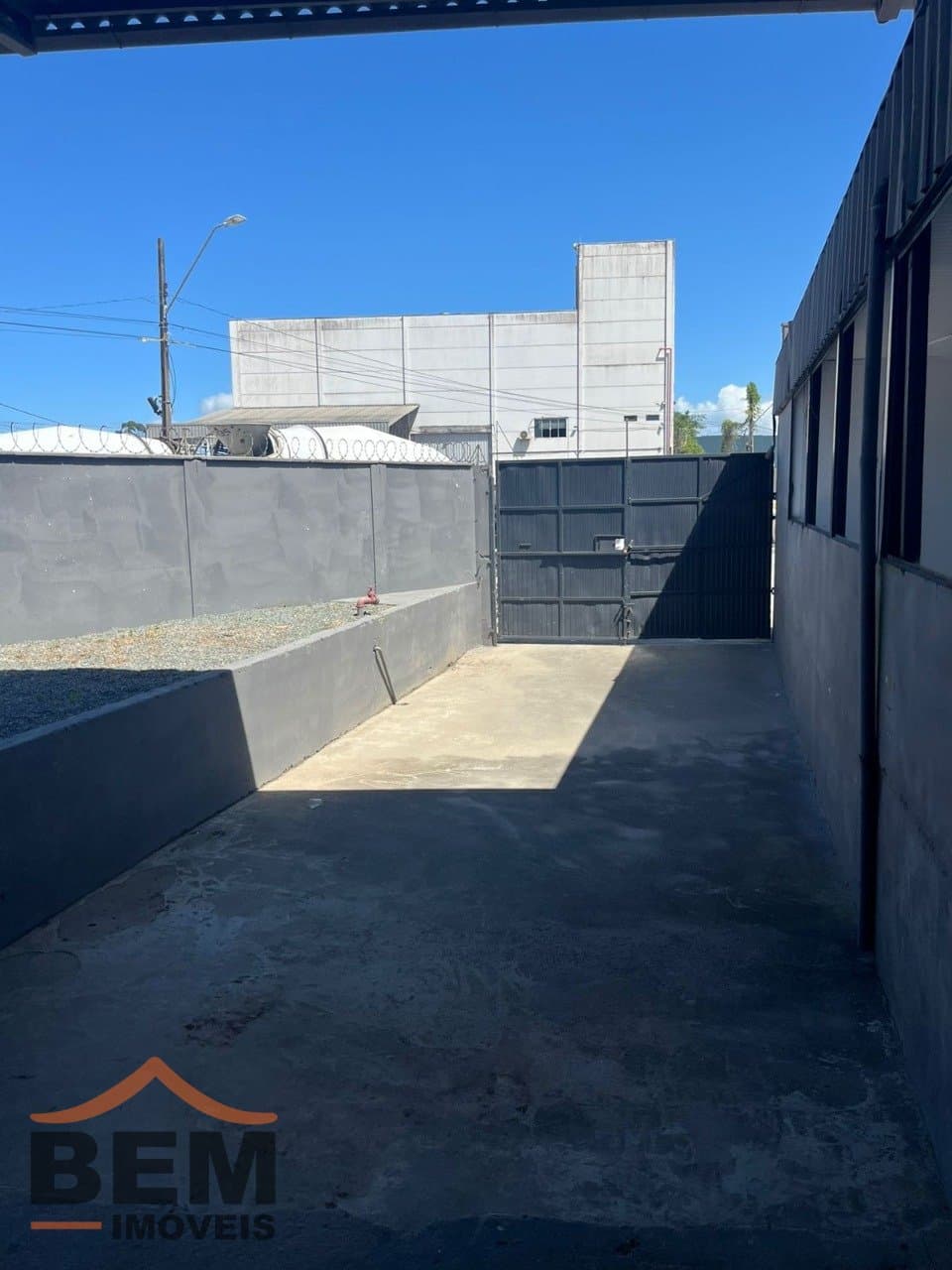 Galpão para Locação com 2000m² no bairro São Domingos, em Navegantes