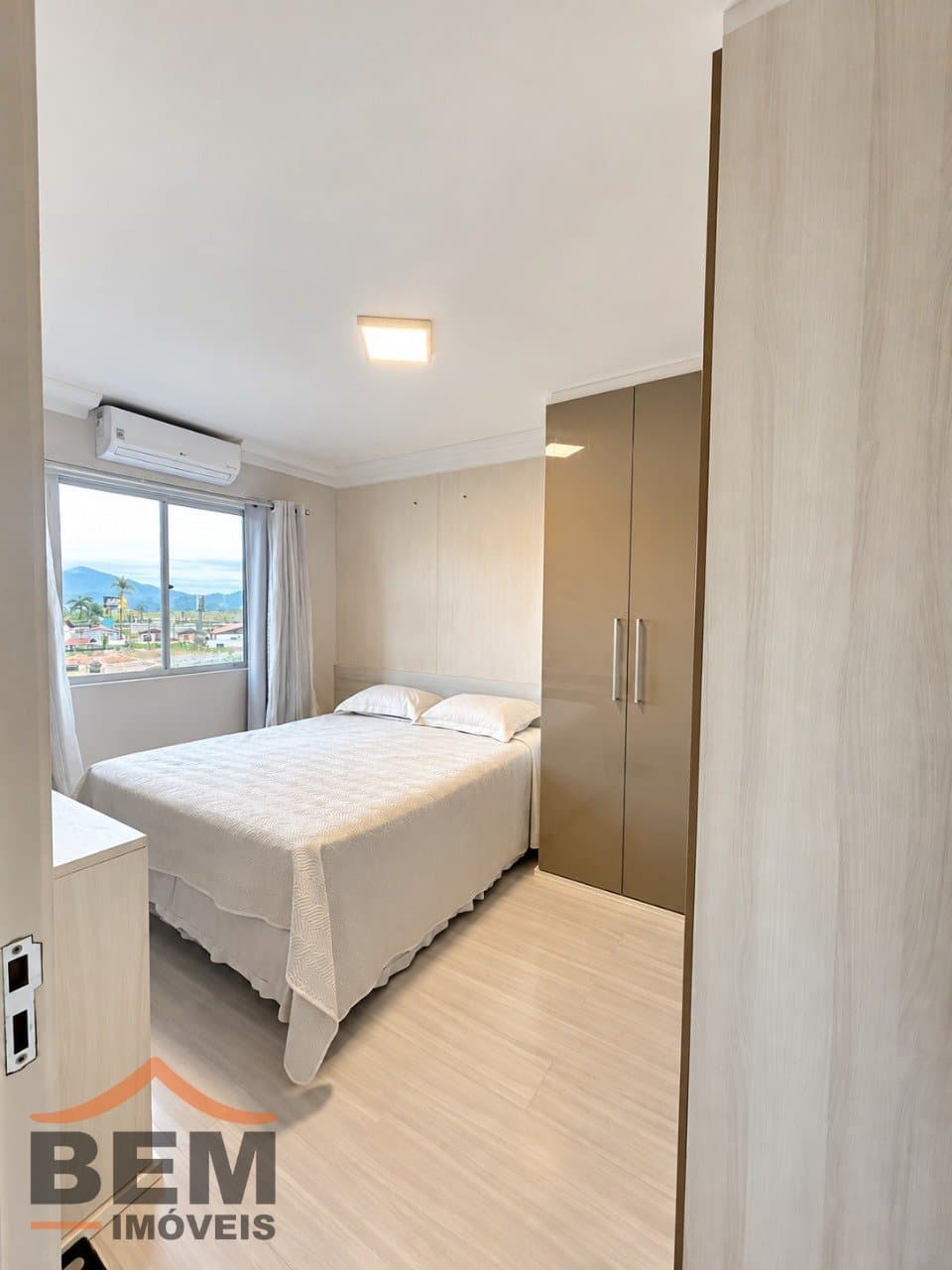 Apartamento para Venda com 2 quartos e 54m² no bairro Canhanduba, em Itajaí