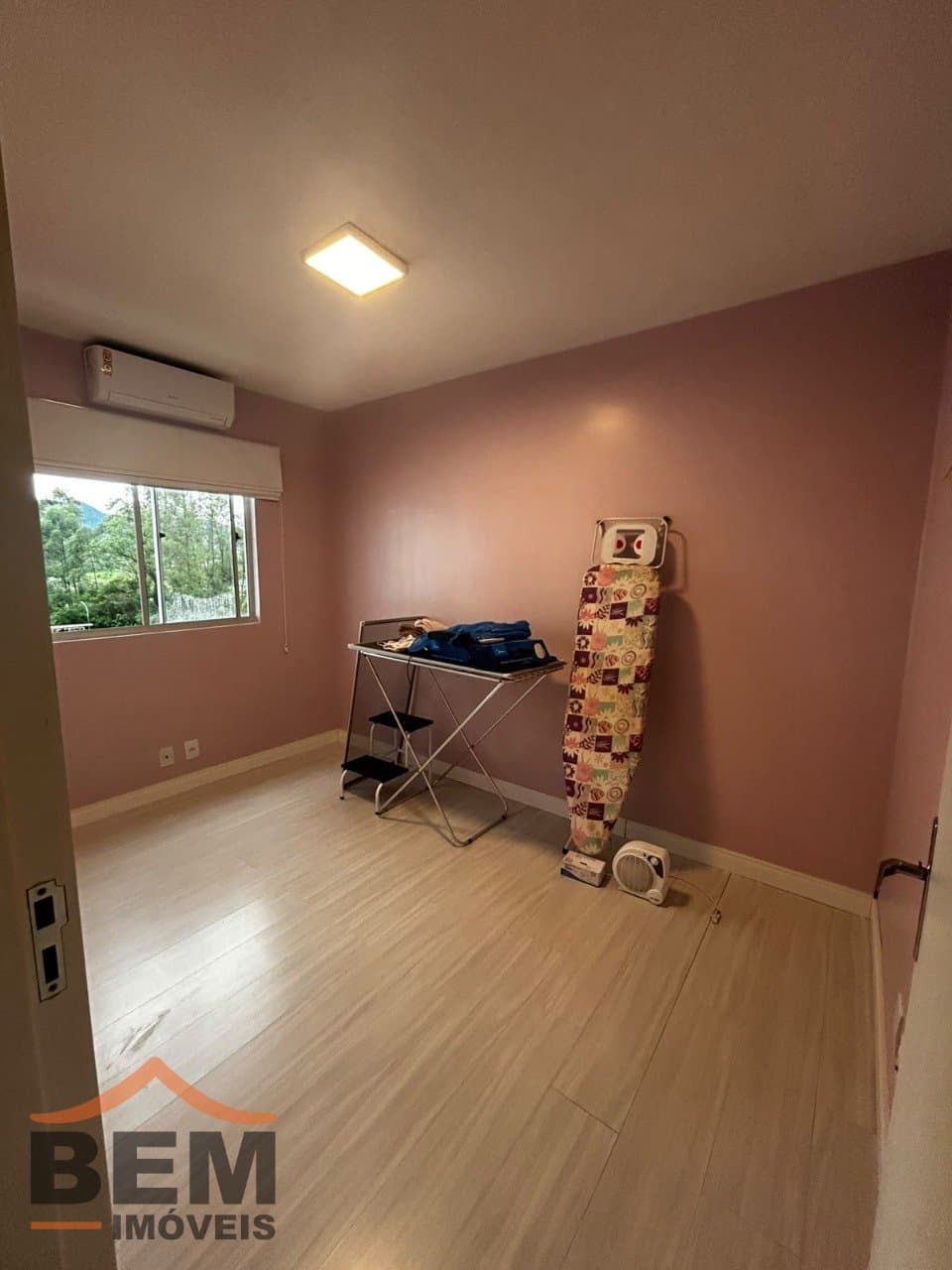 Apartamento para Venda com 2 quartos e 54m² no bairro Canhanduba, em Itajaí