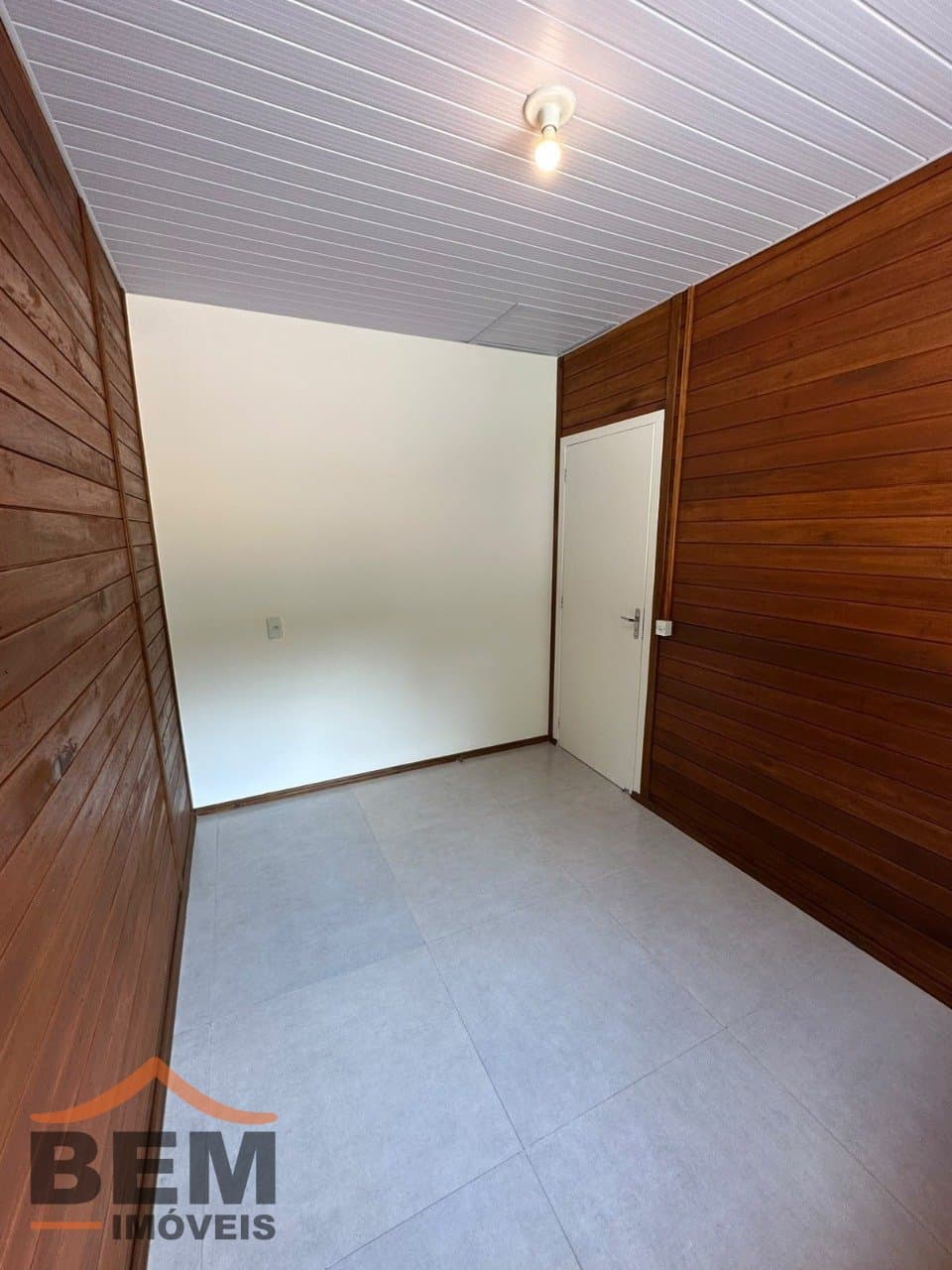 Casa para Locação com 2 quartos e 40m² no bairro Brilhante II, em Itajaí