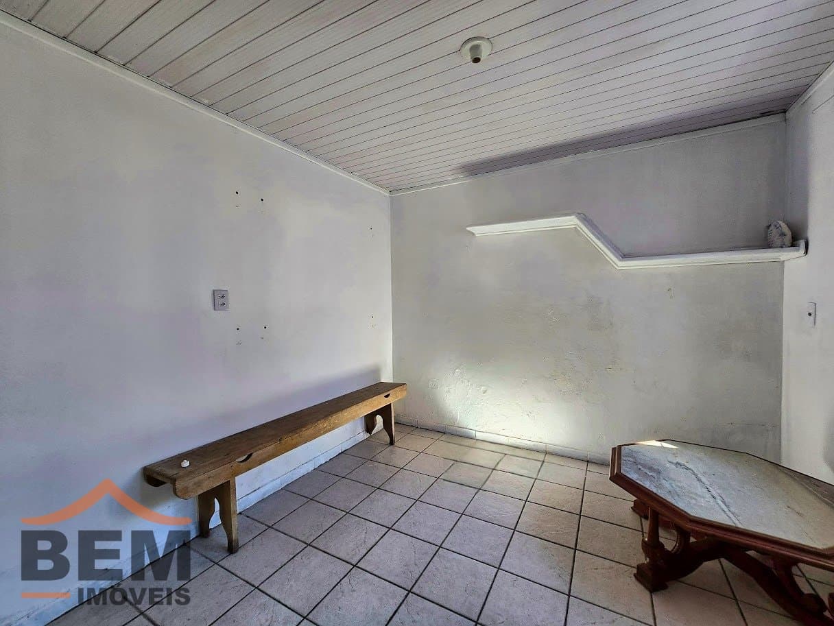 Casa para Venda com 4 quartos e 180m² no bairro São Vicente, em Itajaí