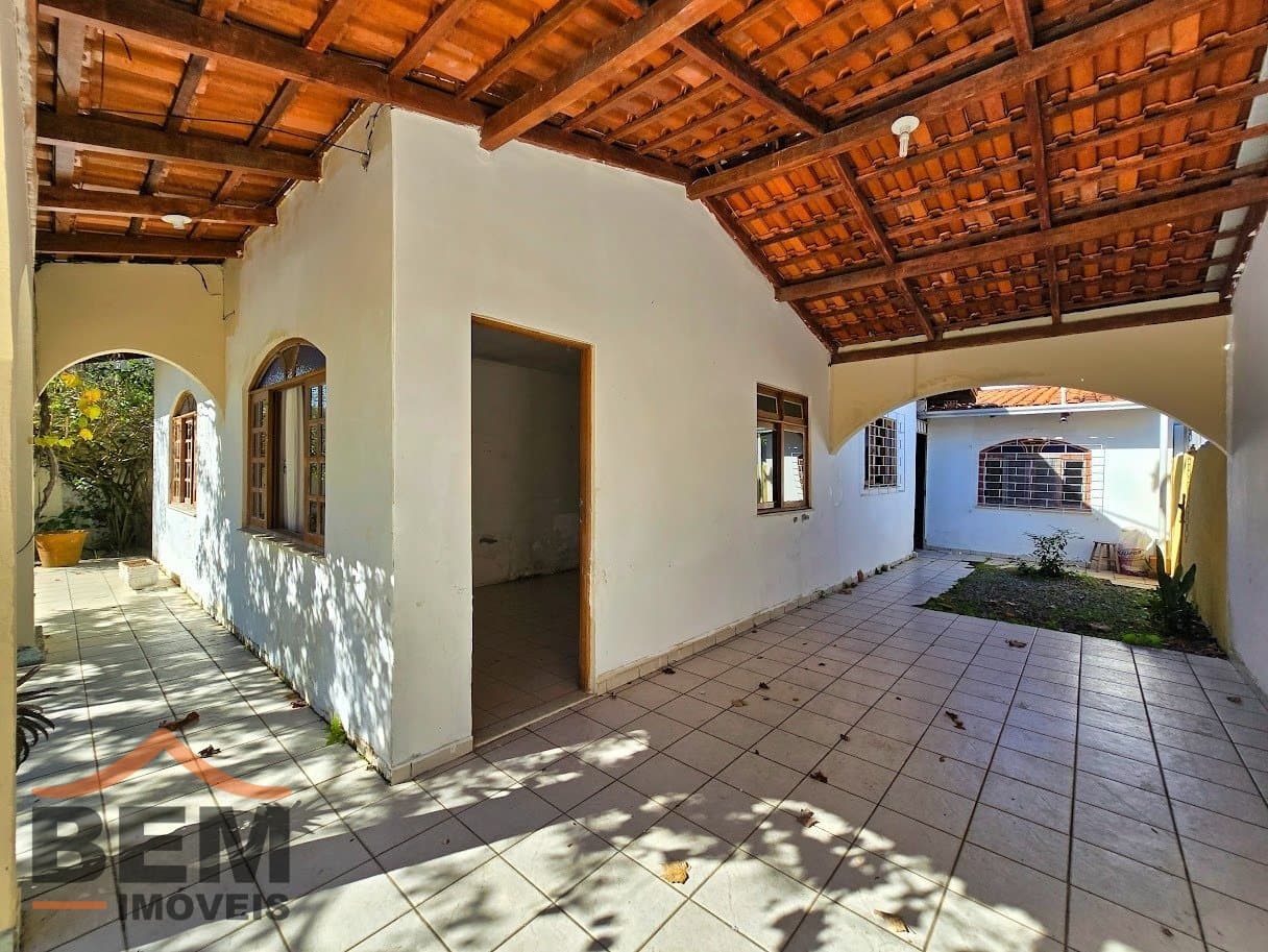 Casa para Venda com 4 quartos e 180m² no bairro São Vicente, em Itajaí
