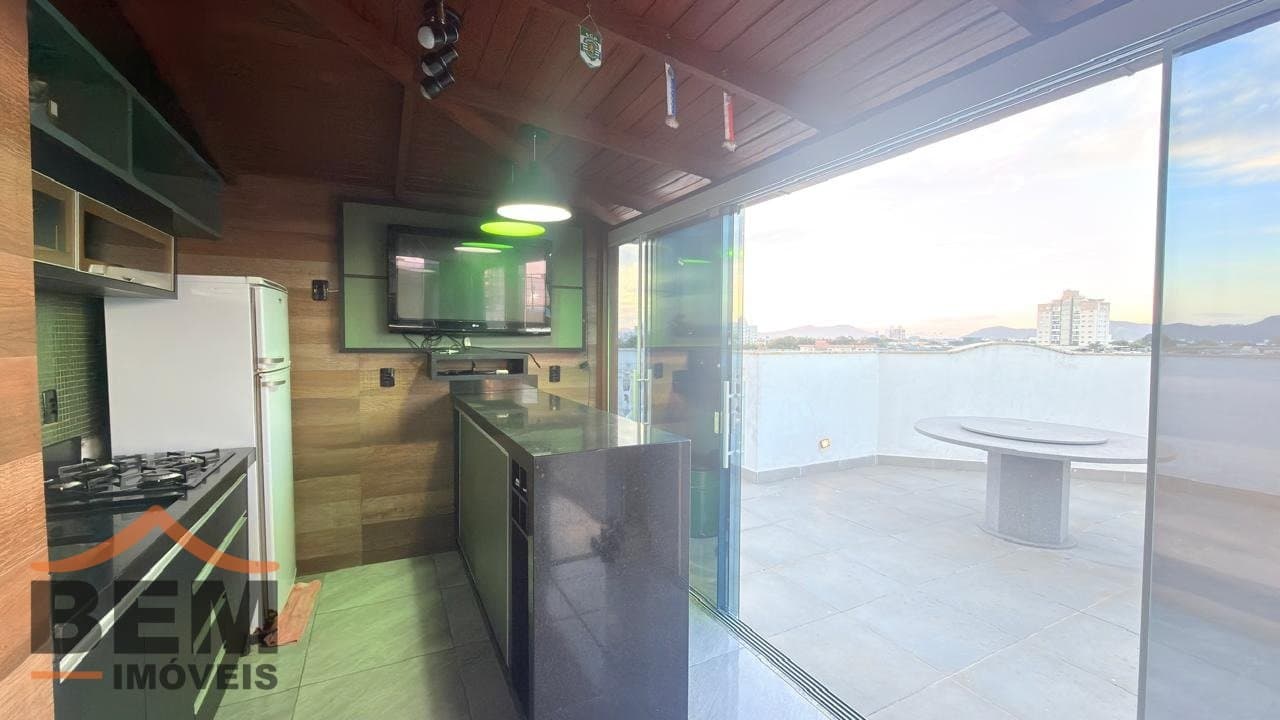 Apartamento para Venda com 2 quartos e 248m² no bairro São João, em Itajaí