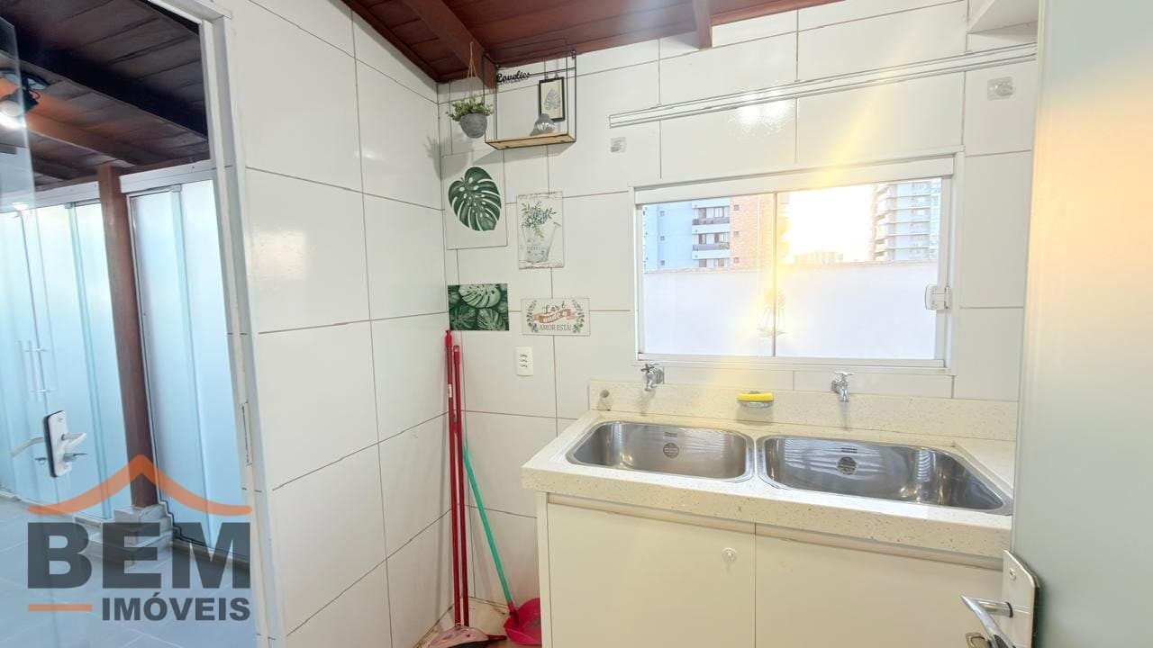 Apartamento para Venda com 2 quartos e 248m² no bairro São João, em Itajaí