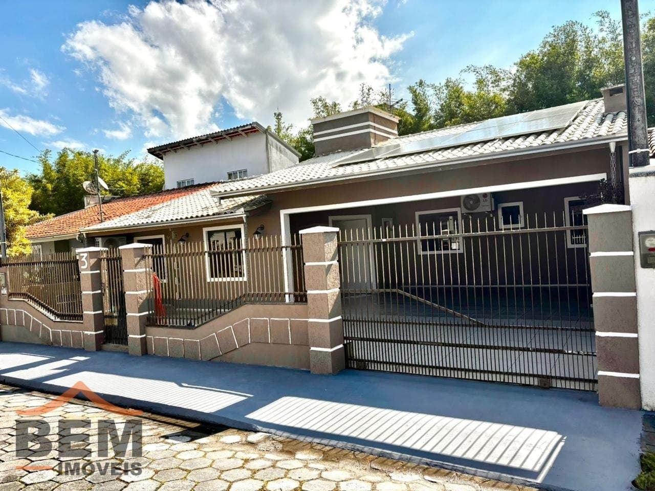 Casa para Locação com 2 quartos e 90m² no bairro Cordeiros, em Itajaí