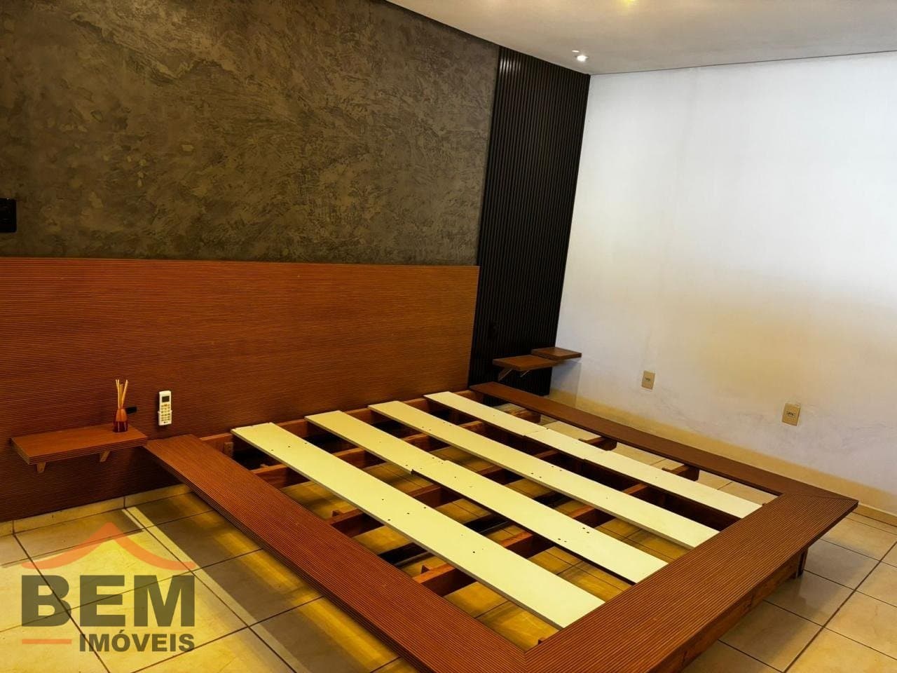 Casa para Locação com 2 quartos e 90m² no bairro Cordeiros, em Itajaí