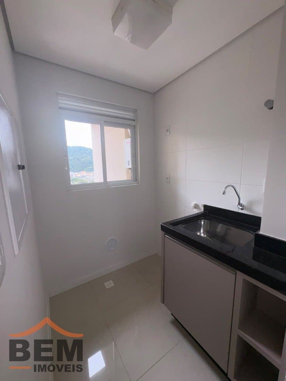 Apartamento para Locação com 2 quartos e 85m² no bairro Fazenda, em Itajaí