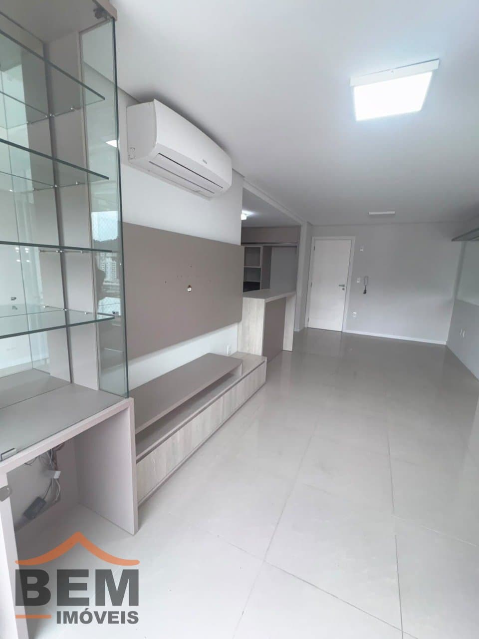 Apartamento para Locação com 2 quartos e 85m² no bairro Fazenda, em Itajaí