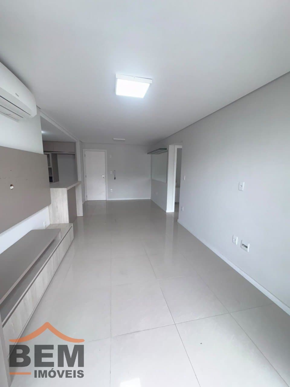 Apartamento para Locação com 2 quartos e 85m² no bairro Fazenda, em Itajaí